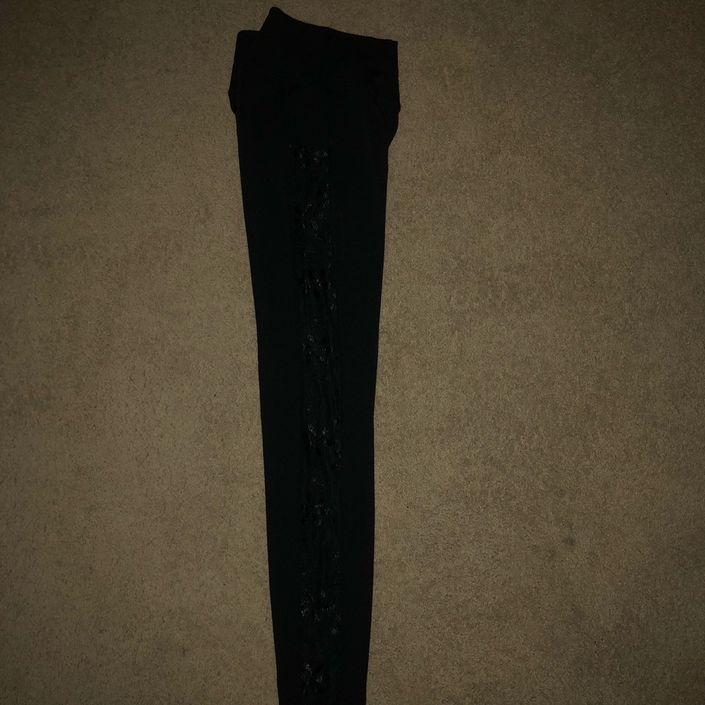 Black leggings